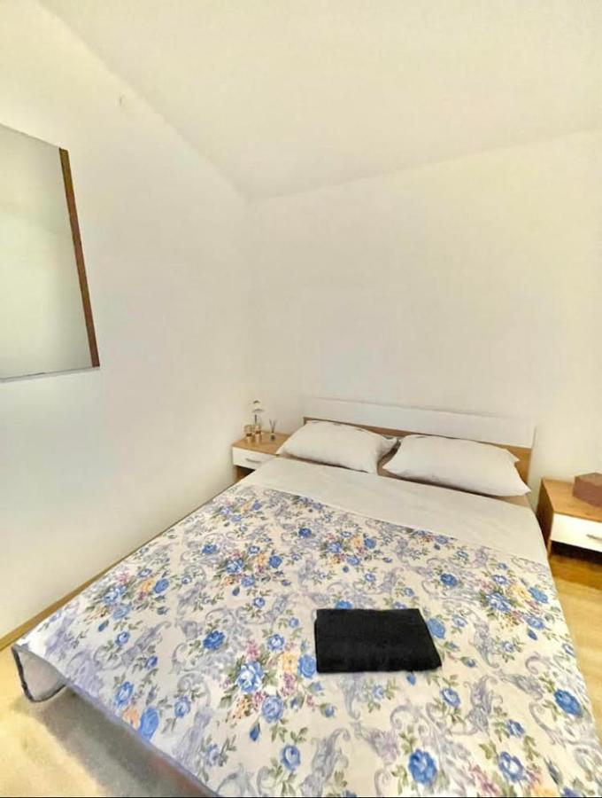 Kristina Apartamento Orebić Exterior foto