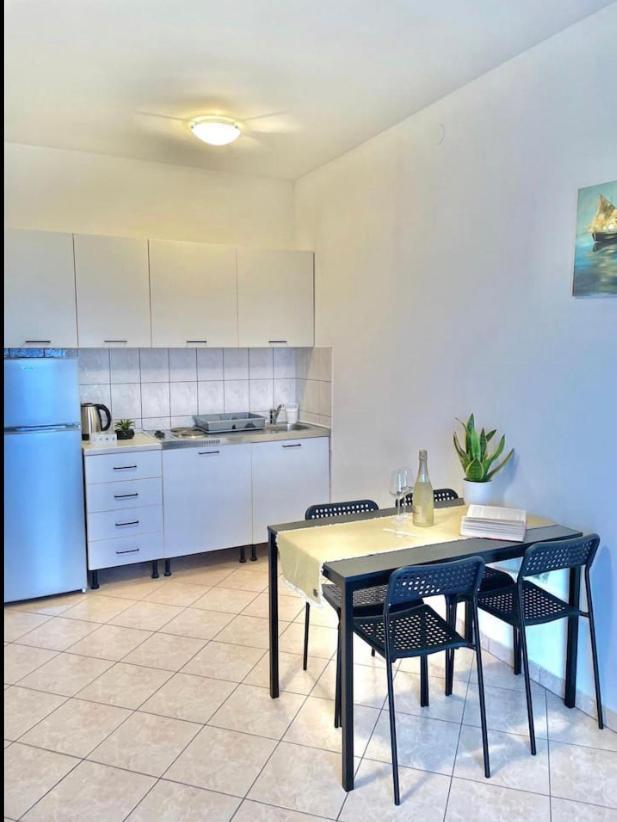 Kristina Apartamento Orebić Exterior foto